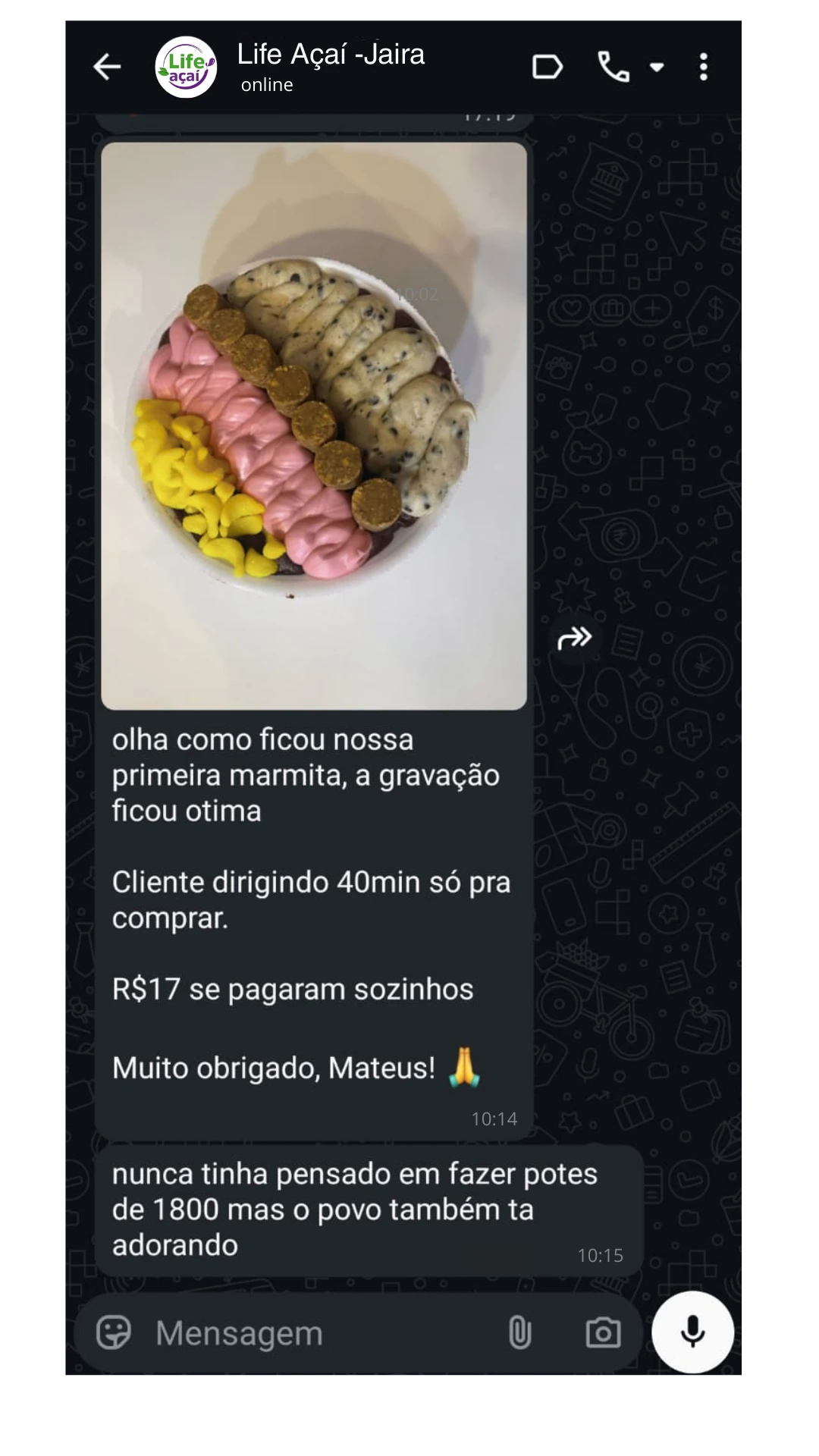 Copo montado por outra açaiteria